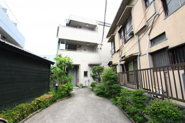 ブルーアースのその他共用部分|別部屋の参考写真です。