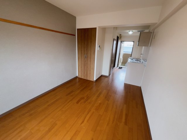 シティハイツSAKAEの居間・リビング