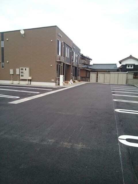 カラク・Ⅰの駐車場