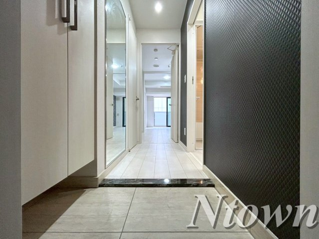 【玄関】 | さくらHills NISHIKI Platinum Residence | きれいな玄関です