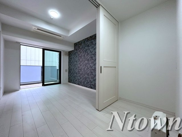 【居間・リビング】 | さくらHills NISHIKI Platinum Residence | こちらのリビングで趣味の時間をお楽しみください