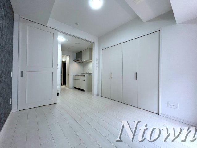 【居間・リビング】 | さくらHills NISHIKI Platinum Residence | ゆったりとした居間です