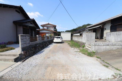 【前面道路含む現地写真】 | 上三緒戸建て
