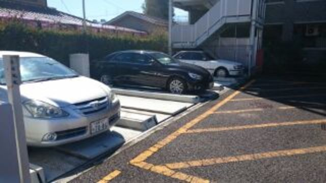 【駐車場】