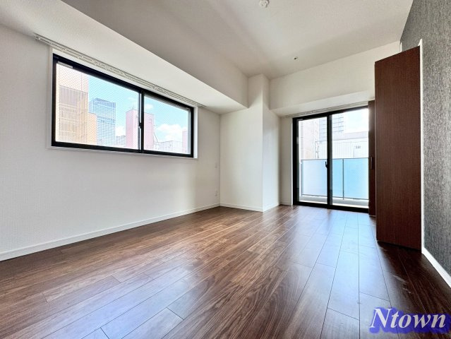 【居間・リビング】 | さくらHills NISHIKI Platinum Residence | ゆったりとした居間です