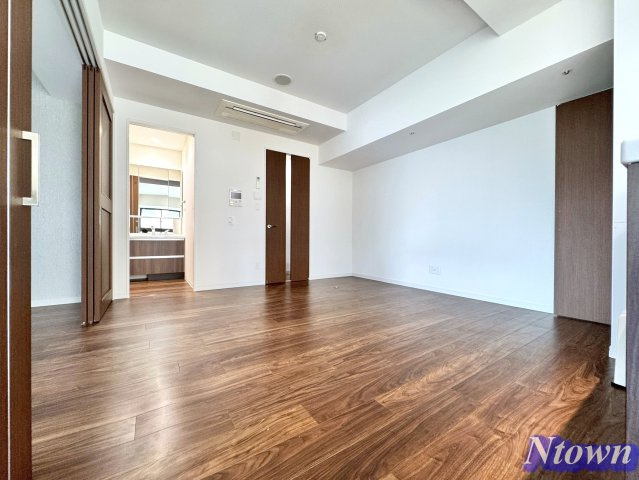【その他】 | さくらHills NISHIKI Platinum Residence | こちらのリビングで趣味の時間をお楽しみください