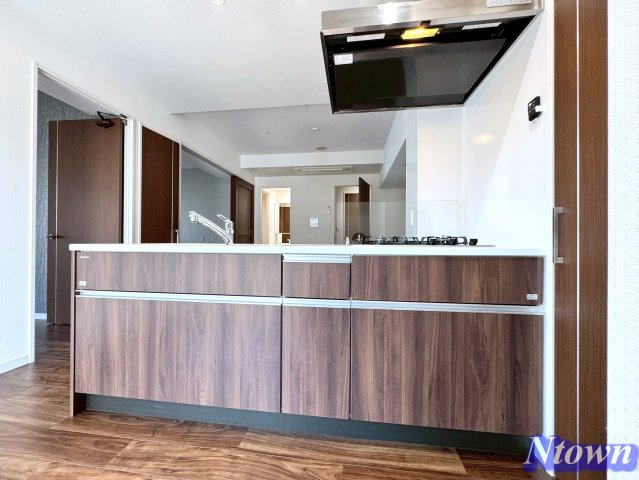 【キッチン】 | さくらHills NISHIKI Platinum Residence | コンパクトなキッチンで掃除もラクラク