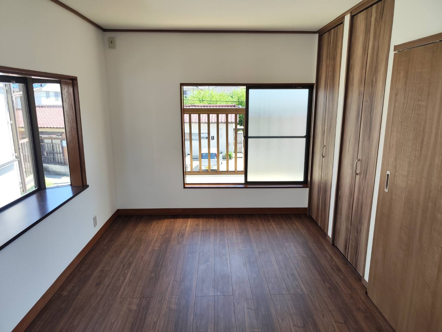 所沢市上山口中古戸建【リフォーム済】のその他|日当たりが良く明るい空間で、多目的に利用できる洋室です。書斎や趣味のお部屋、キッズスペースなどライフスタイルに合わせて活用できます。