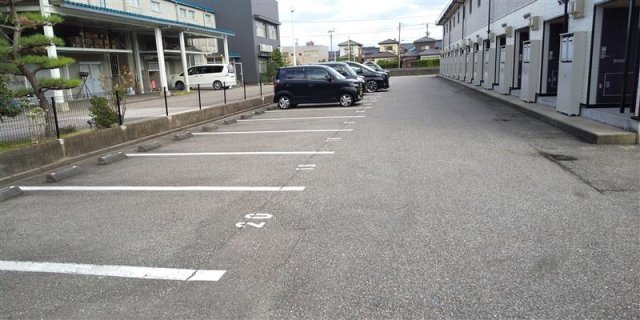 レオパレスロイヤルガーデン内免のその他