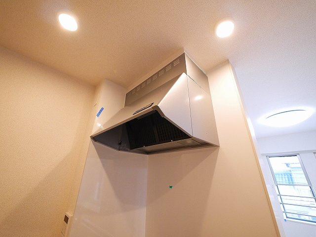 アメニティプラザ朱雀のキッチン|キッチンの換気扇です