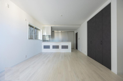 【居間・リビング】 | 名谷町　中古戸建
