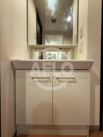 エステムコート京橋セレブⅠポーラスターの洗面所|エステムコート京橋セレブIポーラスター　洗面所