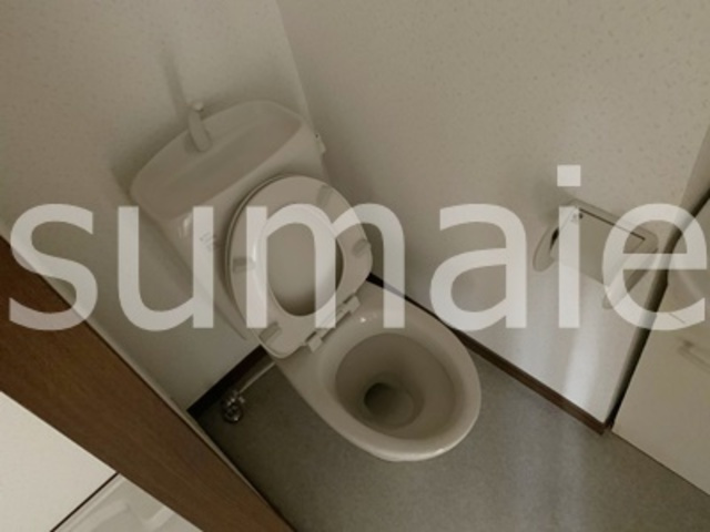 アムール新都心のトイレ|トイレです。※反転タイプです