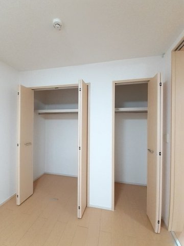 アルコバレーノⅠの収納|小物を収納するのに便利です