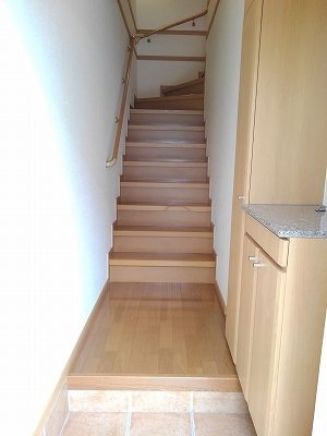 アルカンシェルＢの玄関|きれいな玄関です
