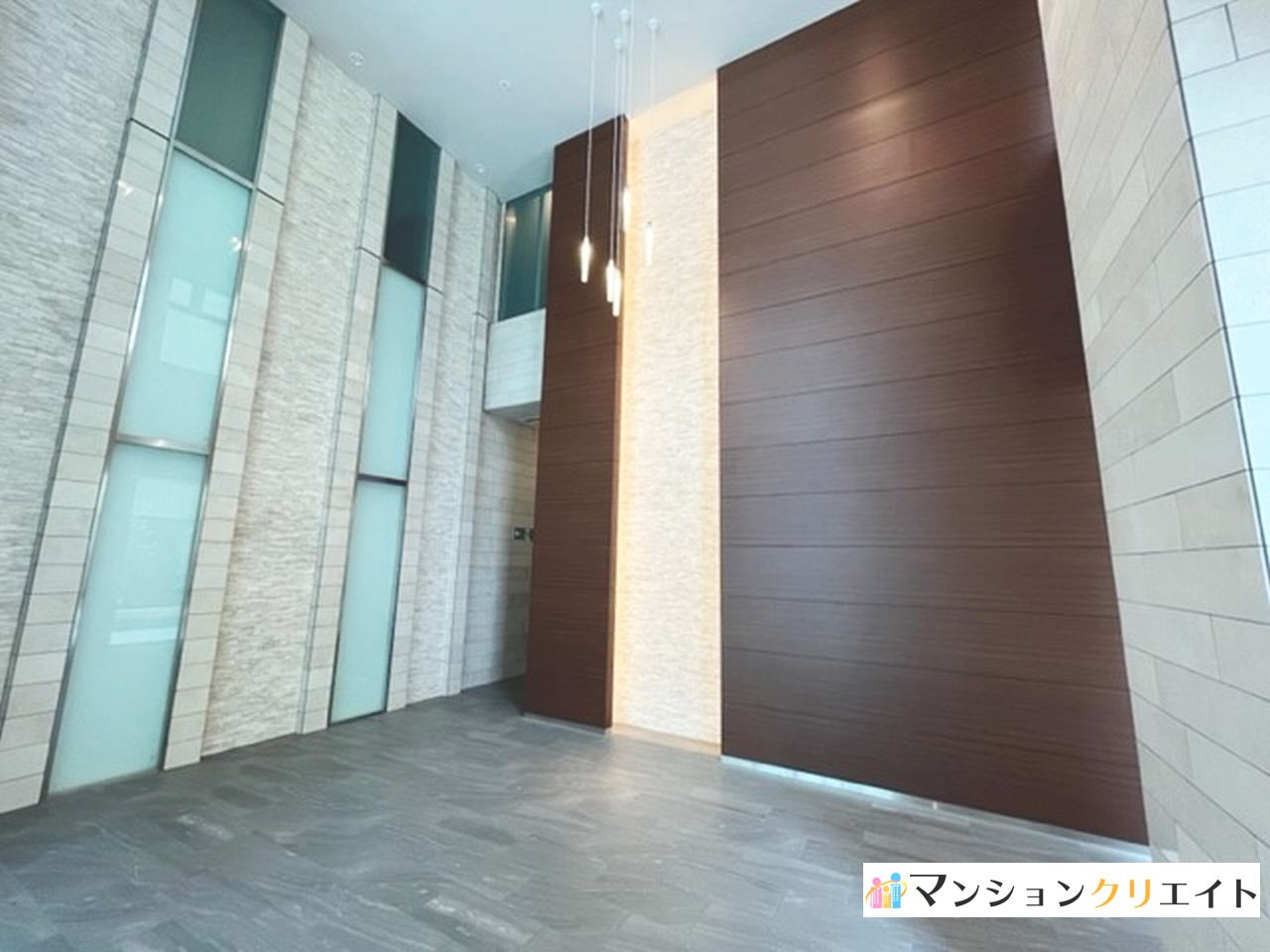 デュオヒルズ福井駅前のエントランス
