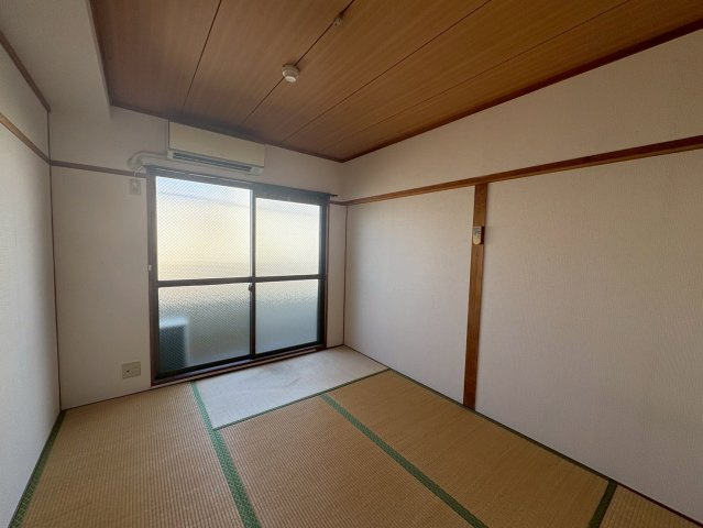 マンション吾光の和室