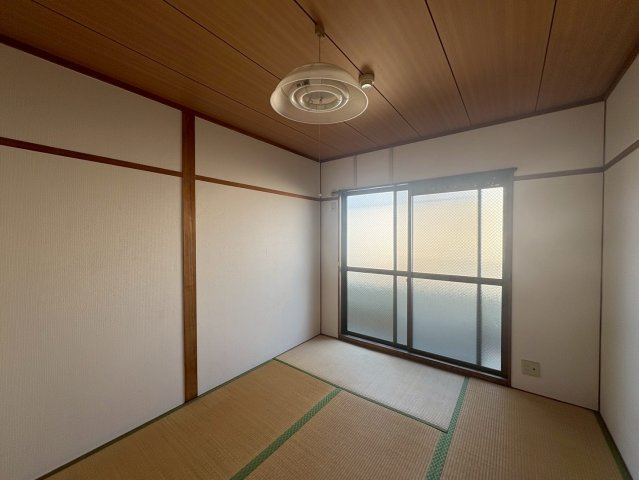 マンション吾光の和室