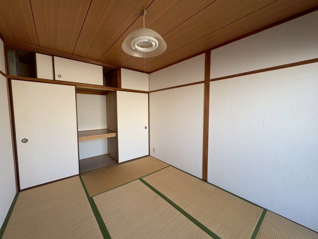 マンション吾光の和室