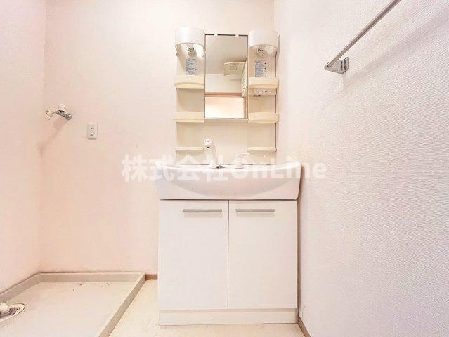 エリチェ青山の独立洗面台