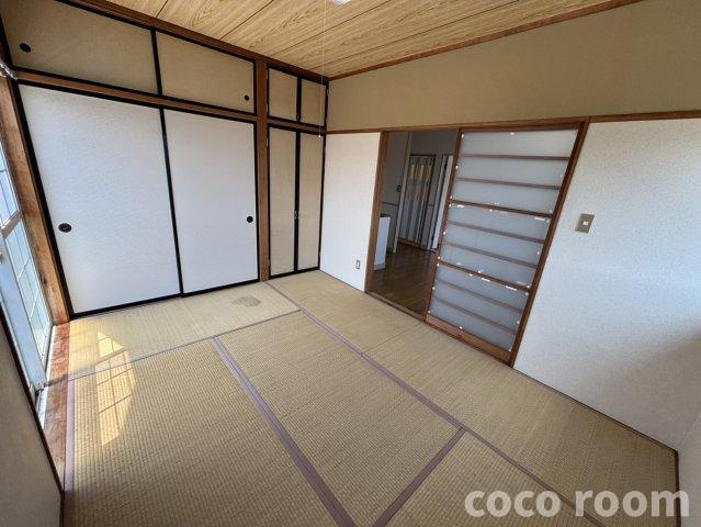 コアパレスひろはた の和室