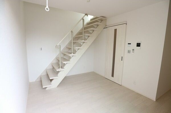 Grandtic Moralis Nの居間・リビング