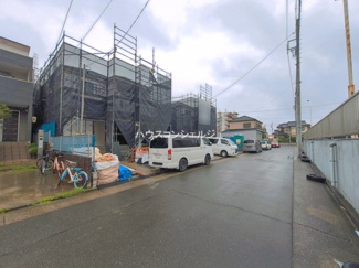 【前面道路含む現地写真】