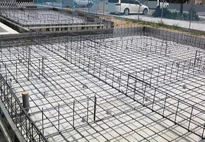 【その他】 | ☆大阪狭山市大野台 | ■基礎工事
基礎工事はとても大事な工事になり基礎がしっかりしていなければどんな高性能な住宅も意味がありません。
当社では法令の検査はもちろん工事監督、専門係員によるチェックを行っております。
