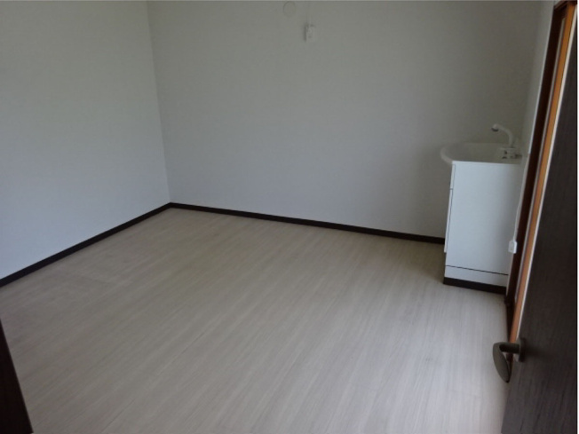 【洋室】 | 函南町畑毛 中古住宅 EH06205 | 函南町畑毛　洋室8帖