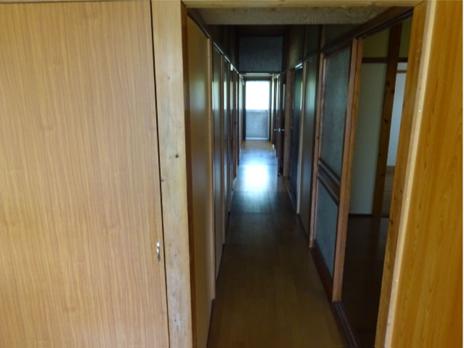 【内装】 | 函南町畑毛 中古住宅 EH06205 | 函南町畑毛　廊下