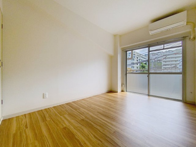 【居間・リビング】 | コテージ梶ヶ谷 | ※同物件、他のお部屋の写真です。