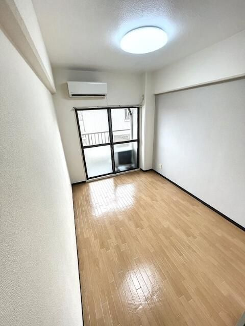厚木市旭町３丁目の賃貸マンションの寝室
