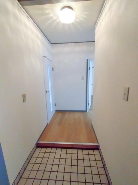 第三メゾン相葉コーポの玄関