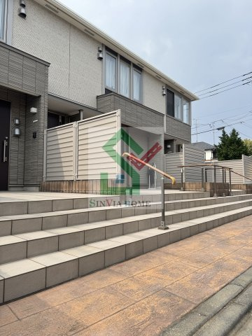 ラーク学園町のエントランス