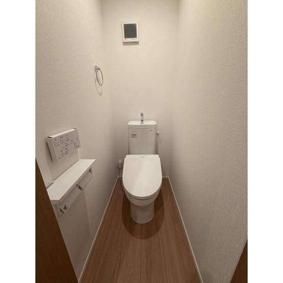 【トイレ】 | Ｋｏｌｅｔ大宮三橋 | 清潔感のあるトイレです