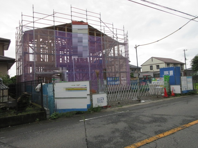 【仲介手数料無料】新築戸建　深谷市東方町2-4-5（全1棟）の前面道路含む現地写真