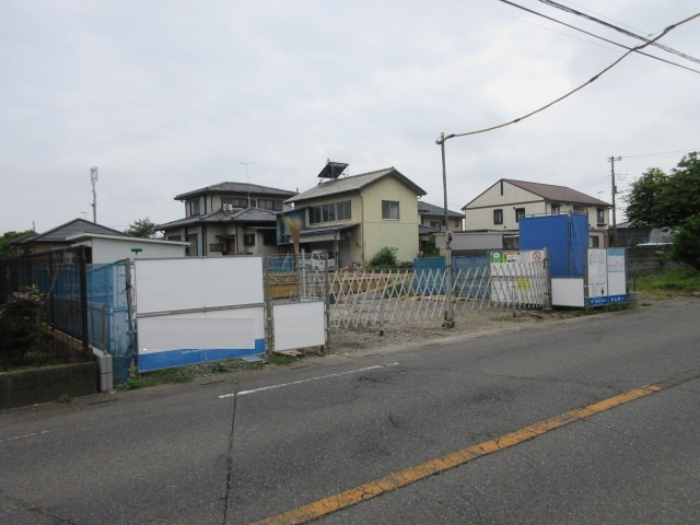 【仲介手数料無料】新築戸建　深谷市東方町2-4-5（全1棟）の前面道路含む現地写真