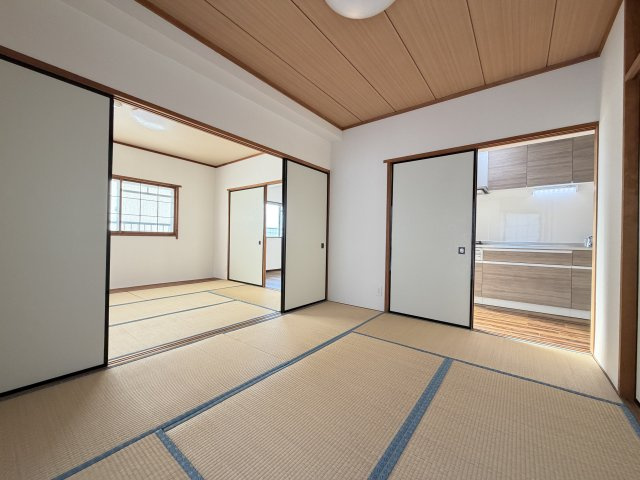 東浦マンションの和室