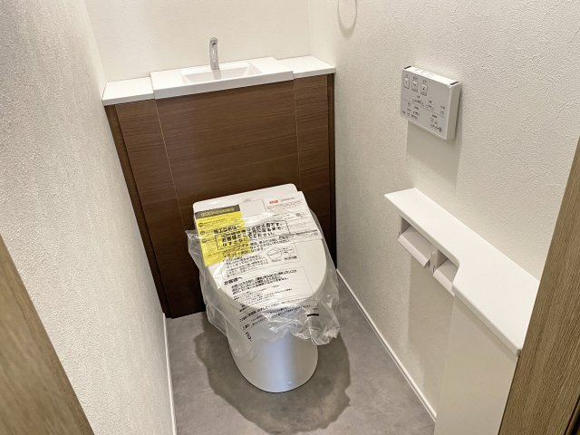 【蟹江町学戸Ⅲ 3号棟】大容量収納×長期優良住宅のその他|○同仕様施工例　トイレ
