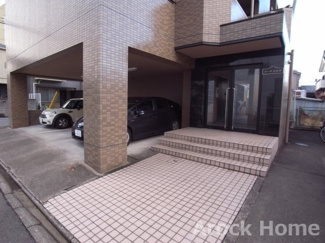 【エントランス】 | カーサ日比野