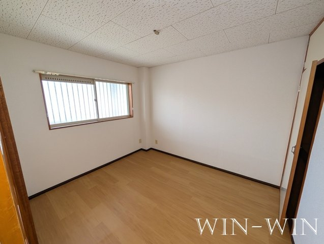 エルディム西町東の寝室