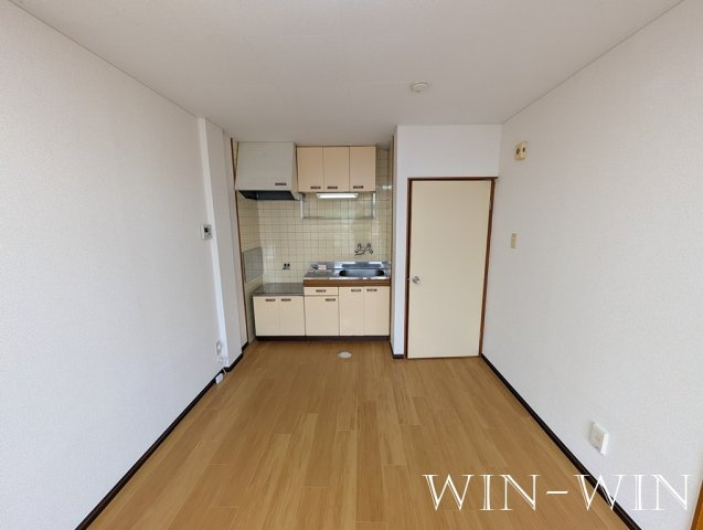 エルディム西町東の居間・リビング