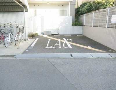 【駐車場】 | メルシー | 駐車場です。
