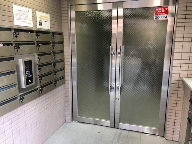 【エントランス】