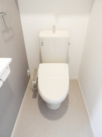 ヴィヴレ　広駅前のトイレ|コンパクトで使いやすいトイレです