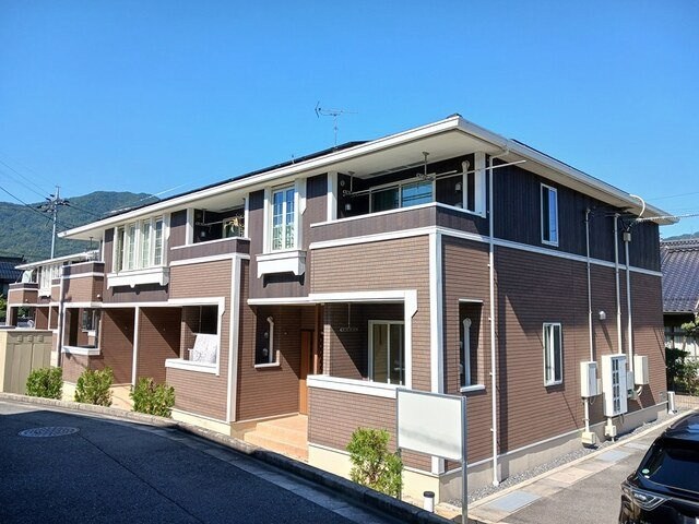 コンフォール弐番館の外観|外観もきれいです