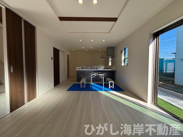 藤沢市羽鳥5丁目　新築戸建の居間・リビング|17帖　LDK