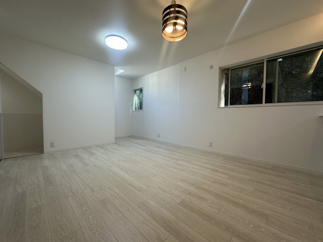 神戸市垂水区名谷町戸建の居間・リビング
