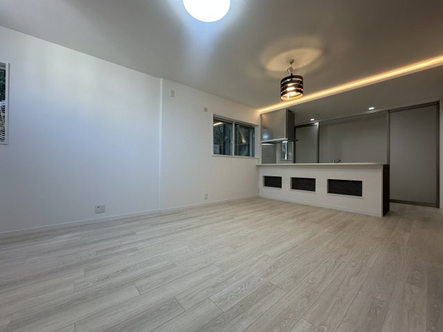 神戸市垂水区名谷町戸建の居間・リビング