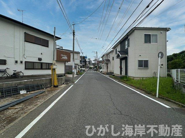 藤沢市羽鳥3丁目　新築戸建の前面道路含む現地写真|7月7日撮影　建築中　現地外観